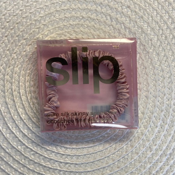 Slip Silk Skinny Scrunchie - Soft Pink - Picture 1 of 3